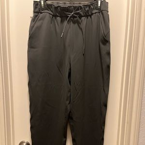 Lululemon stretch high rise pant 7/8 length size 8